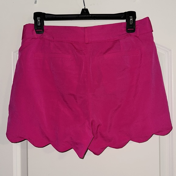 Gianni Bini Scallop shorts - Picture 2 of 3